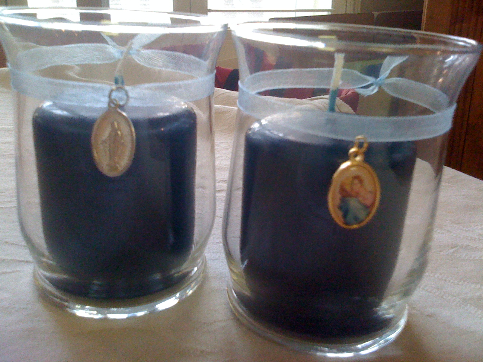 Family At The Foot Of The Cross: Candle Gift Idea