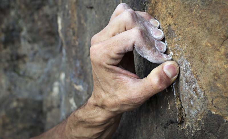 Strengthening finger for climbing