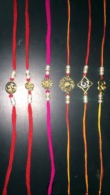 Golden bond this Rakshabandhan, with exquisite Gold Rakhis from Kalyan Jewellers Golden bond this Rakshabandhan, with exquisite Gold Rakhis from Kalyan Jewellers