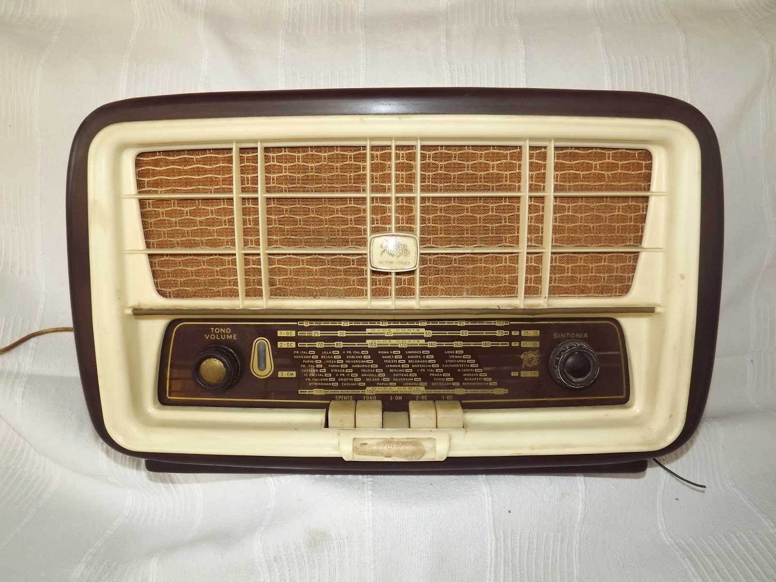 Os rádios do Claudino Rádio Geloso modelo G325R