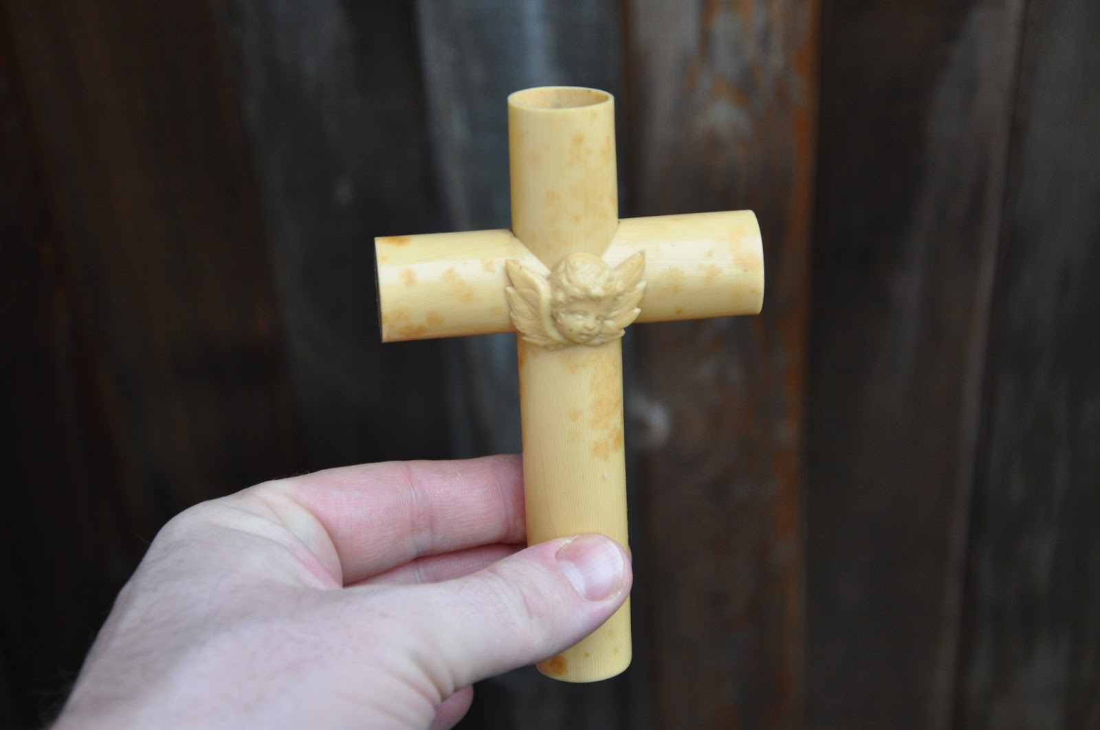 Orbis Catholicus Secundus Catholic Culture Crib Cross (For Flowers or