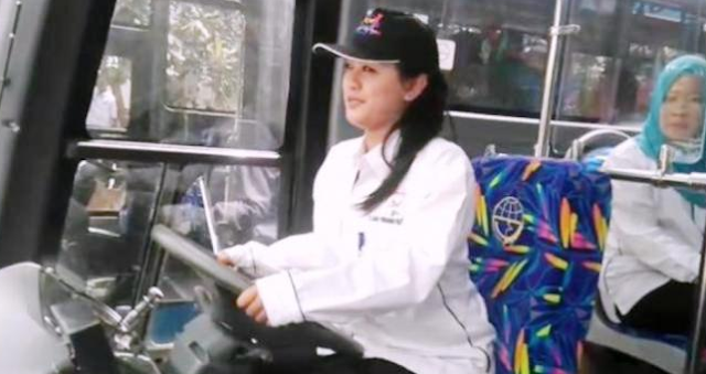 Pengemudi Bus (PB) Transjakarta