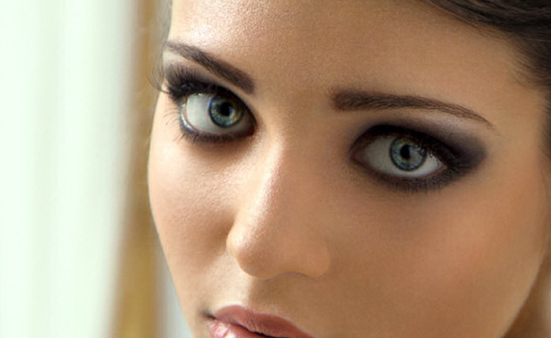How to Make a Smoky Eye Feel Bridal How to Make a Smoky Eye Feel Bridal