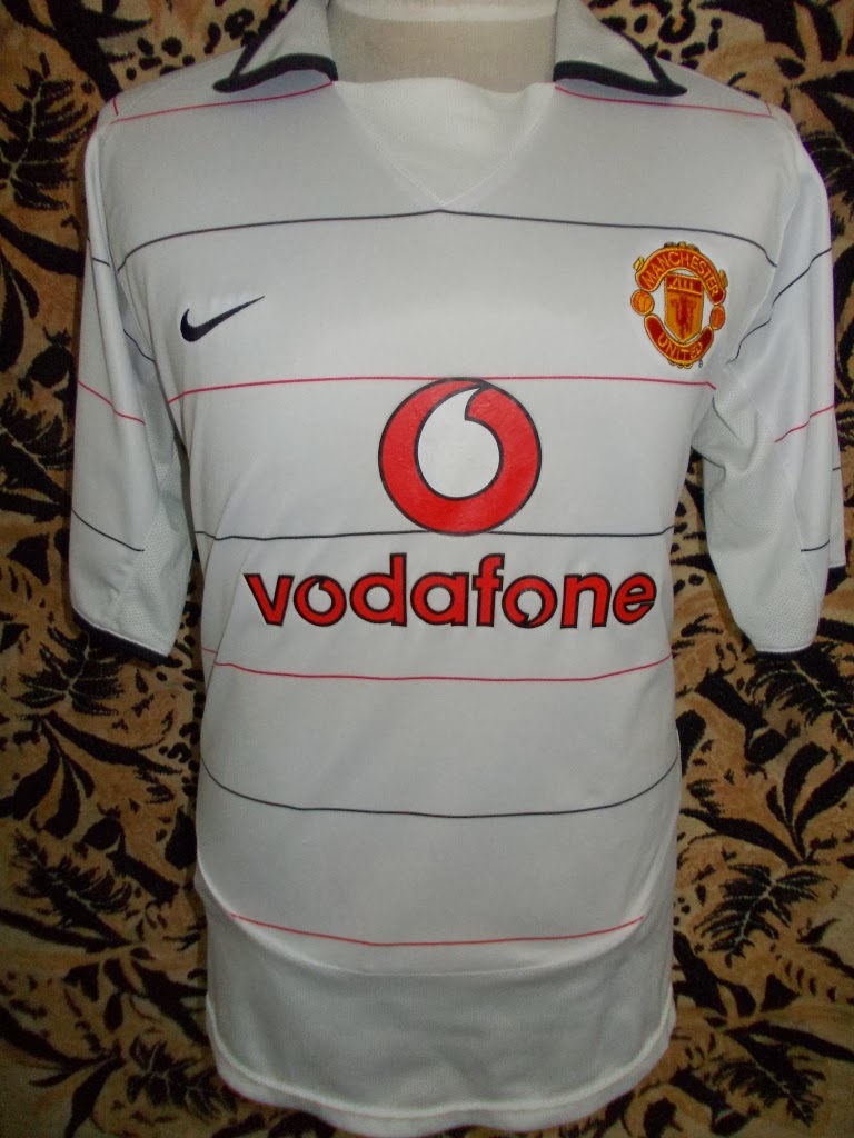 MANCHESTER UNITED THIRD 03-05 JERSEY-MADE IN U.K-RM 88.00