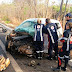 Homem morre e carro fica destruído após batida com caminhão