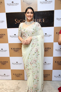 Actress Regina Cassandra Stills At Kalasha Jewels Signature Bridal Lounge Launch Actress Regina Cassandra Stills At Kalasha Jewels Signature Bridal Lounge Launch