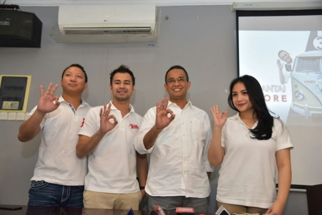 Inilah Alasan Dibalik Dukungan Raffi Ahmad dan Nagita Slavina untuk Anies-Sandi Inilah Alasan Dibalik Dukungan Raffi Ahmad dan Nagita Slavina untuk Anies-Sandi