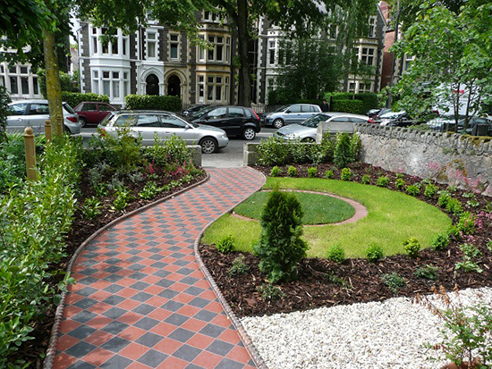 taman minimalis di depan rumah
