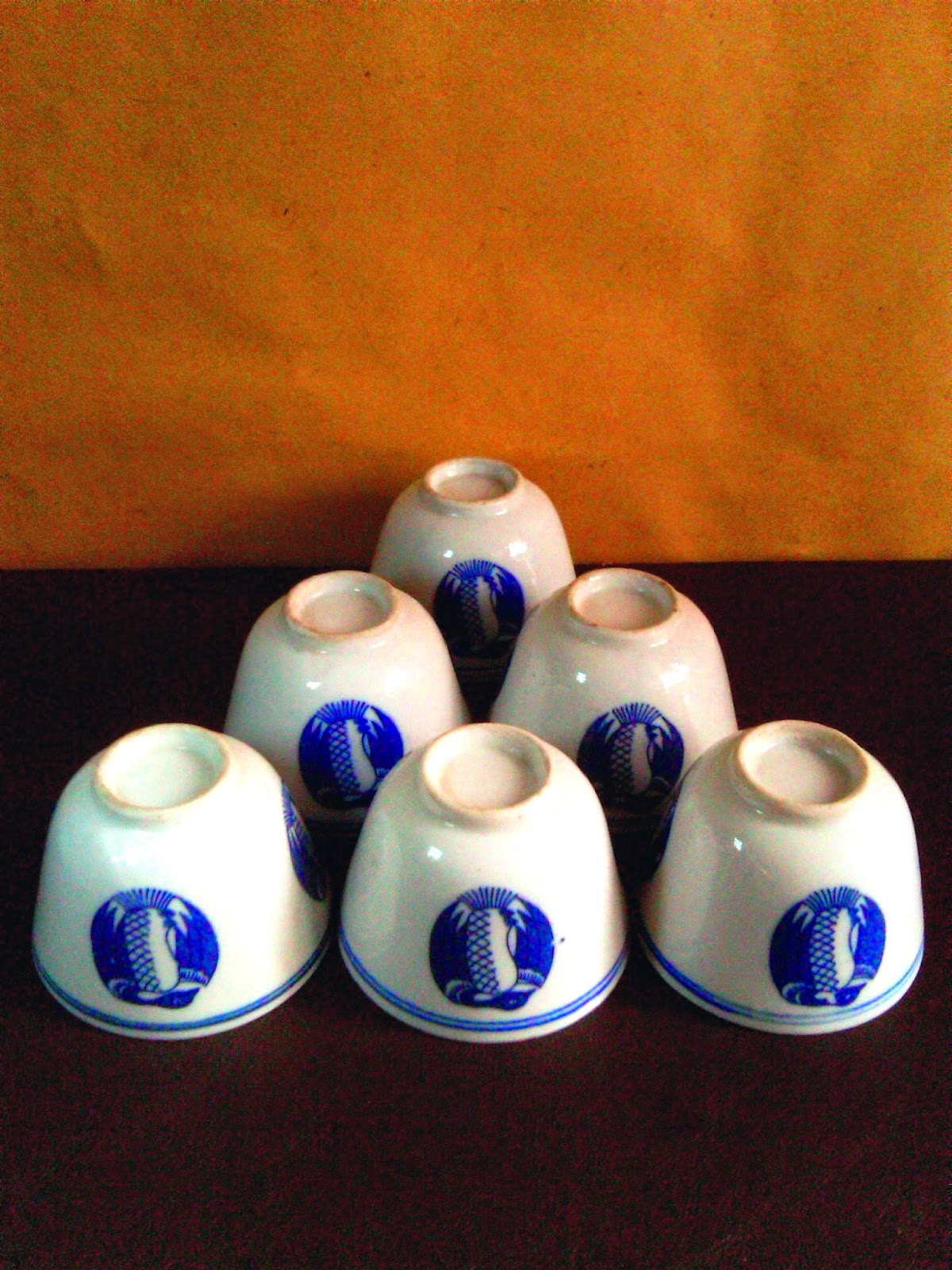 Koleksi Barang Bekas Unik: Cawan Porselen Mini #5