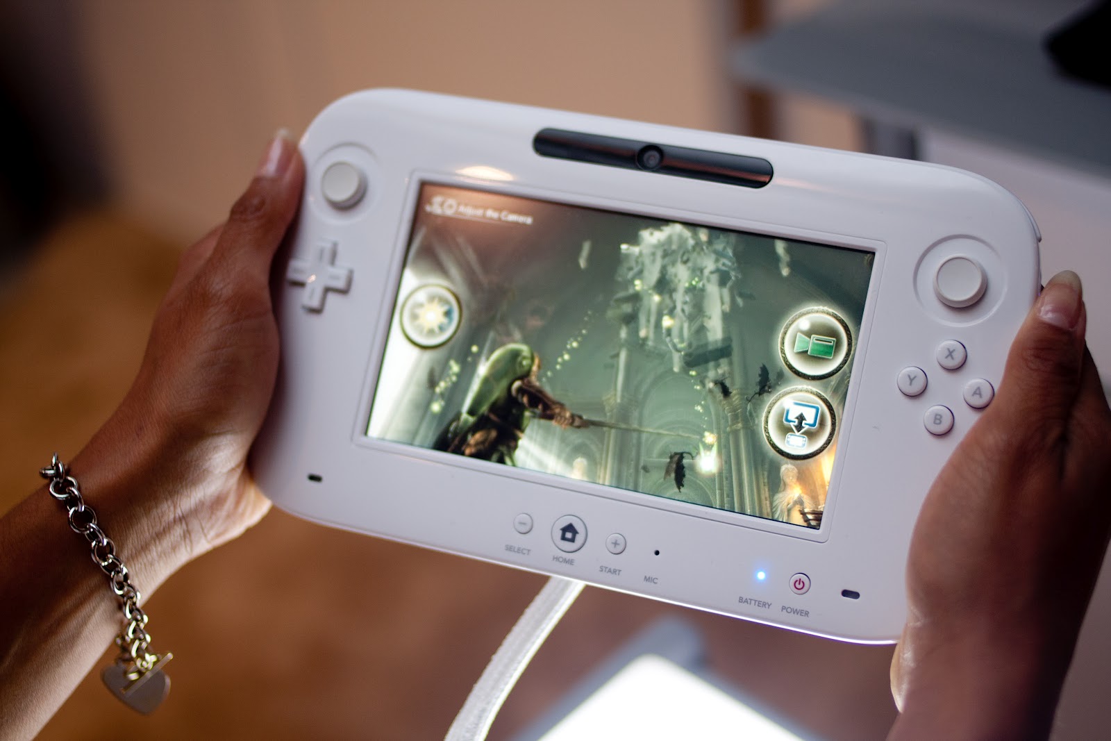 Latest Tech Gadgets & Apps !! Ninteno officially launched Wii U Gamepad