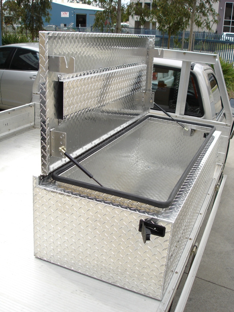Get The Perfect Solution Of Custom Tool Boxes Brampton sheetmetal