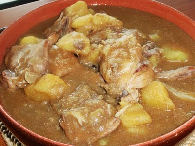 patatas guisadas con conejo
