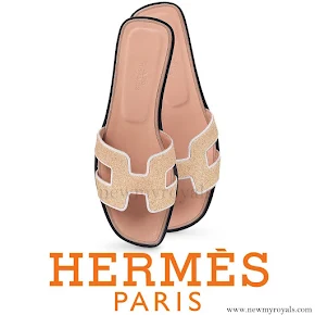 Princess Marie wore Hermès Oran flat sandals
