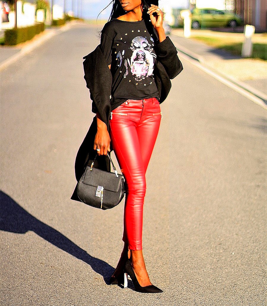 lotd-rock-givenchy-t-shirt-sac-drew-chloe-pantalon-cuir-rouge lotd-rock-givenchy-t-shirt-sac-drew-chloe-pantalon-cuir-rouge