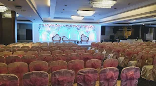 Wedding banquet stage and sitting at country inn & suites by Radisson Navi Mumbai