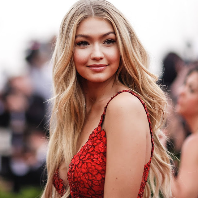 Gigi Hadid in underwear Gigi Hadid in underwear