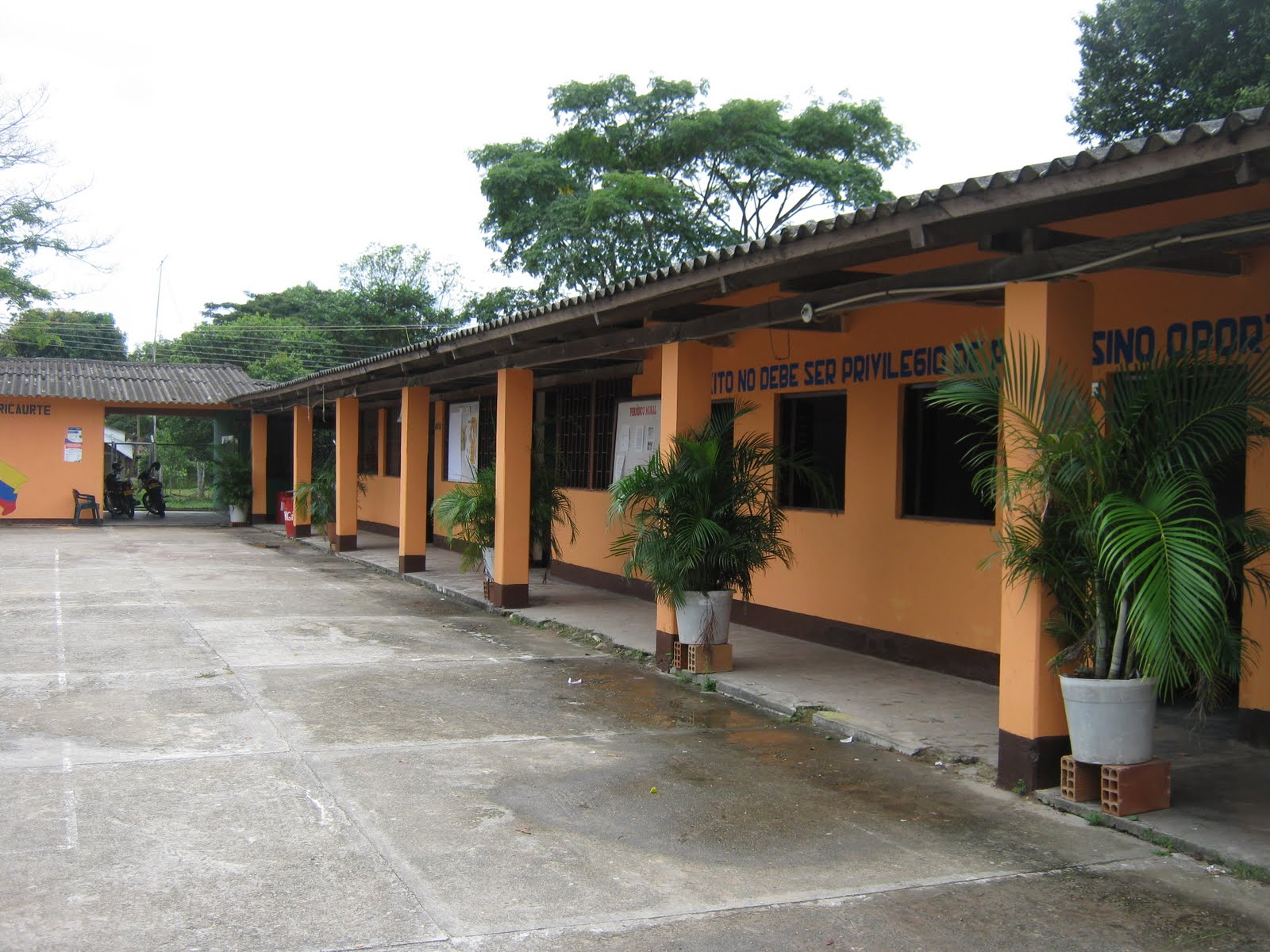 INSTITUCION EDUCATIVA ANTONIO RICAURTE