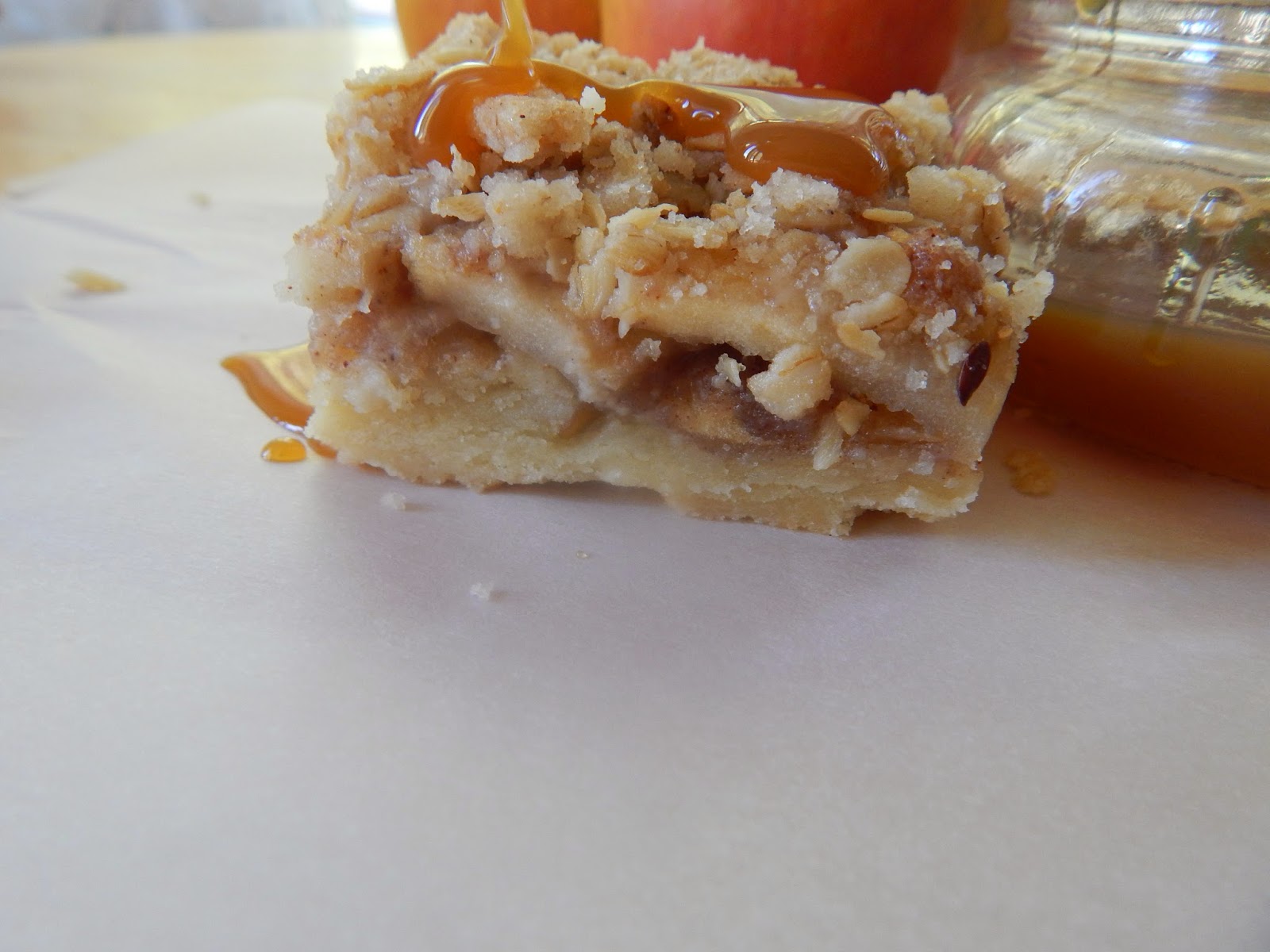 MorningNooNight Caramel Apple Pie Bars