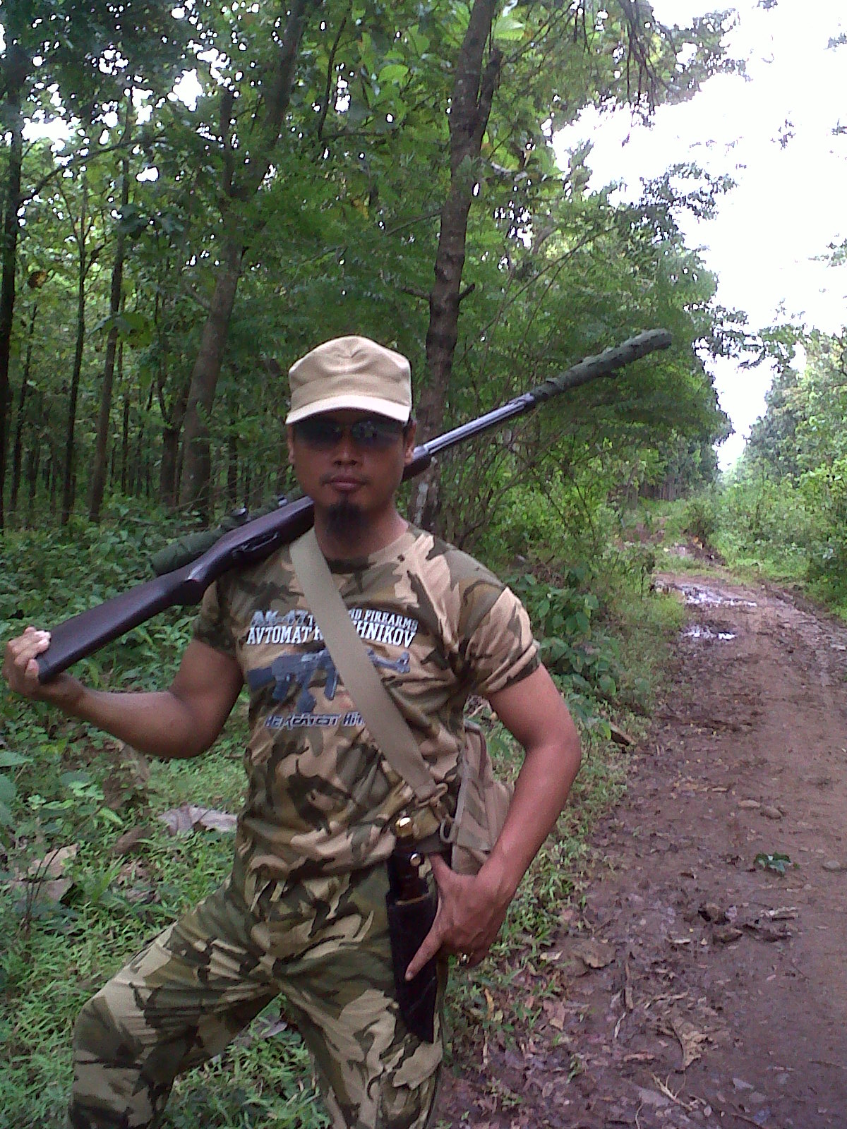 pisau rambo asli baja brigadon jual online aneka sangkur belati asesoris militer pisau rambo asli baja brigadon jual online aneka sangkur belati asesoris militer