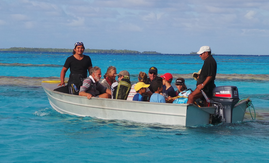 Sailing Amélie : Palmerston Island (Cook Islands) and Beveridge Reef