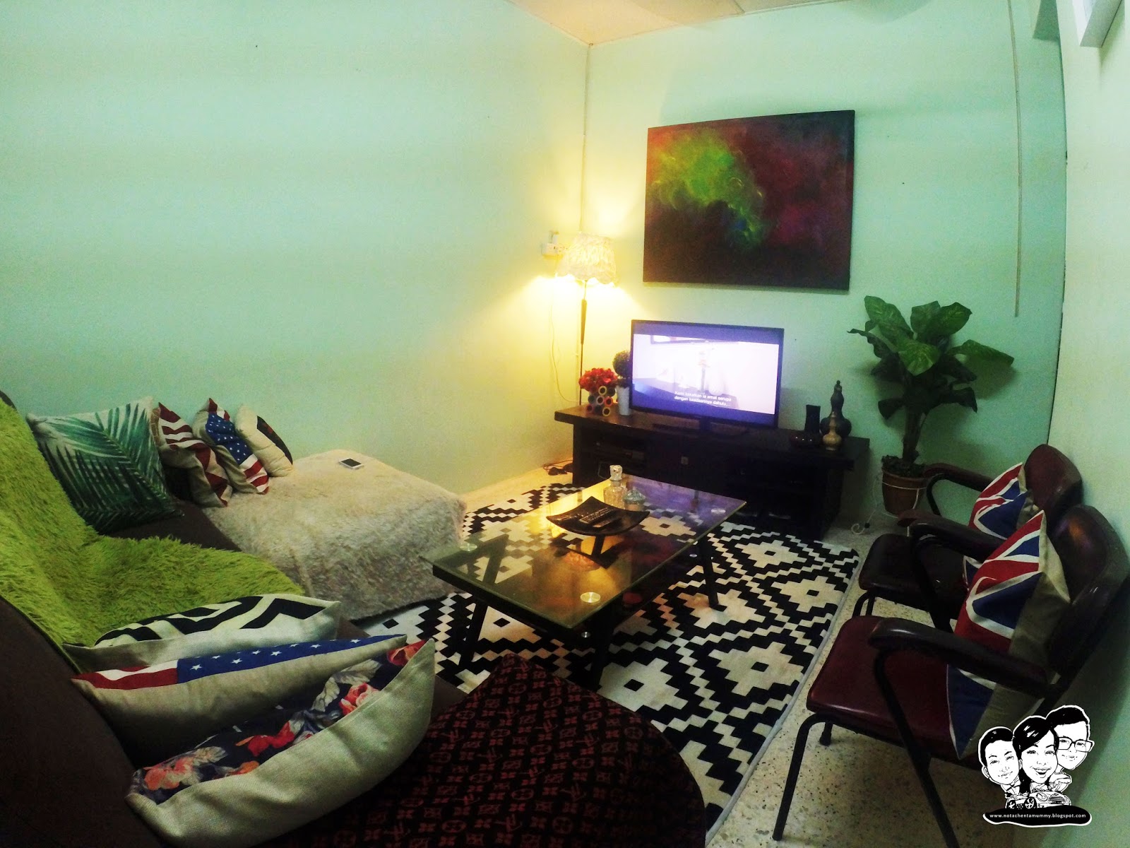 Cara Diy Menghias Dinding Ruang Tamu Yang Kosong Julia Ali Dinding Ruang Tamu Sebenarnya Tak Perlulah Terlampau Sarat Dengan Pelbagai Gambar Cukup Sekadar Memenuhi Feature Wall Utama Yang Menjadi Tumpuan Penghuni