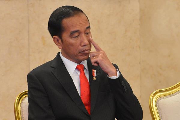 Jokowi Minta Busana Muslim Berciri Khas Indonesia