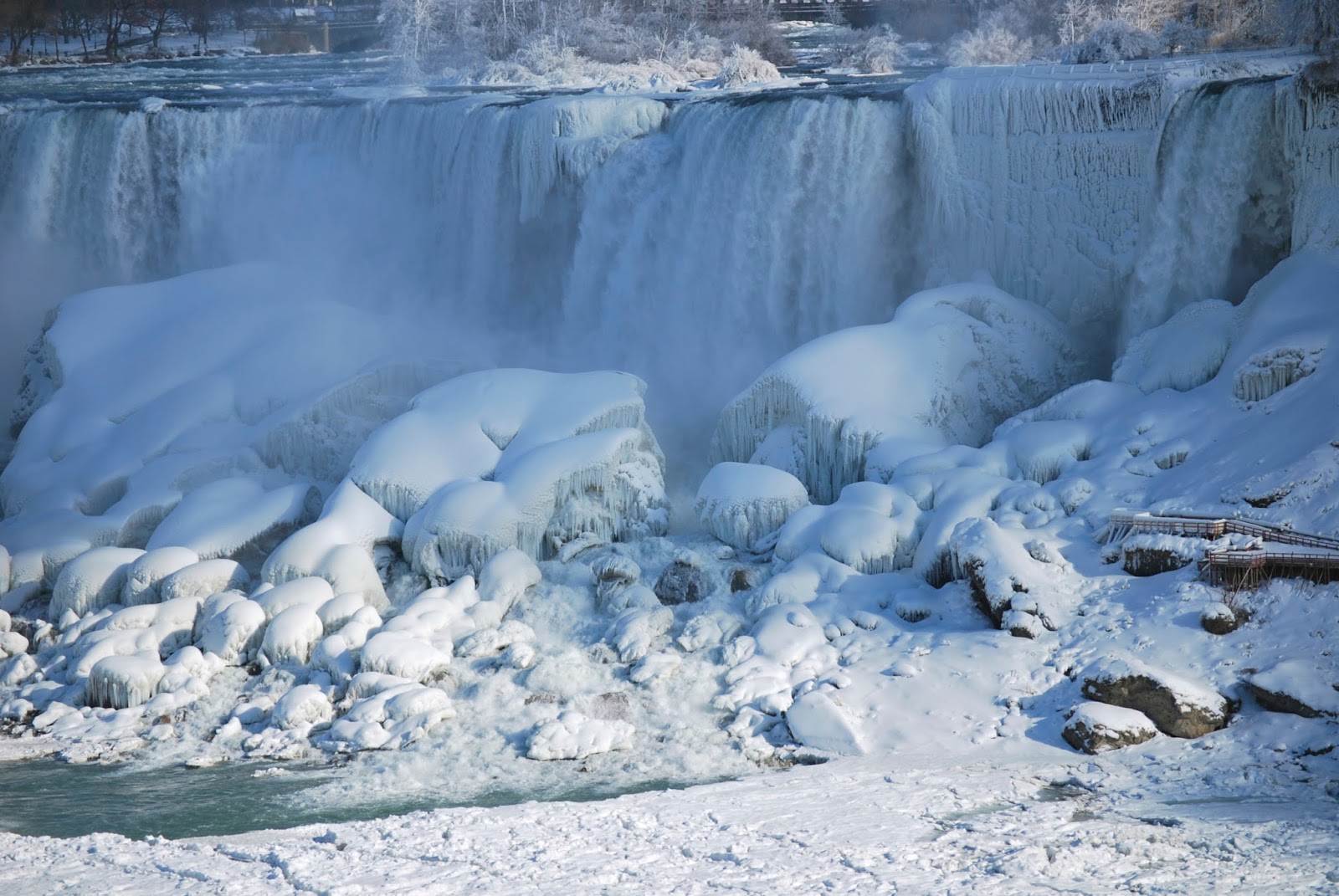 обское море новосибирск зима. вечная мерзлота забайкальского края. лед на море. его мороз льдом сковывает 5 букв. толстой ледяной коркой покрыл.