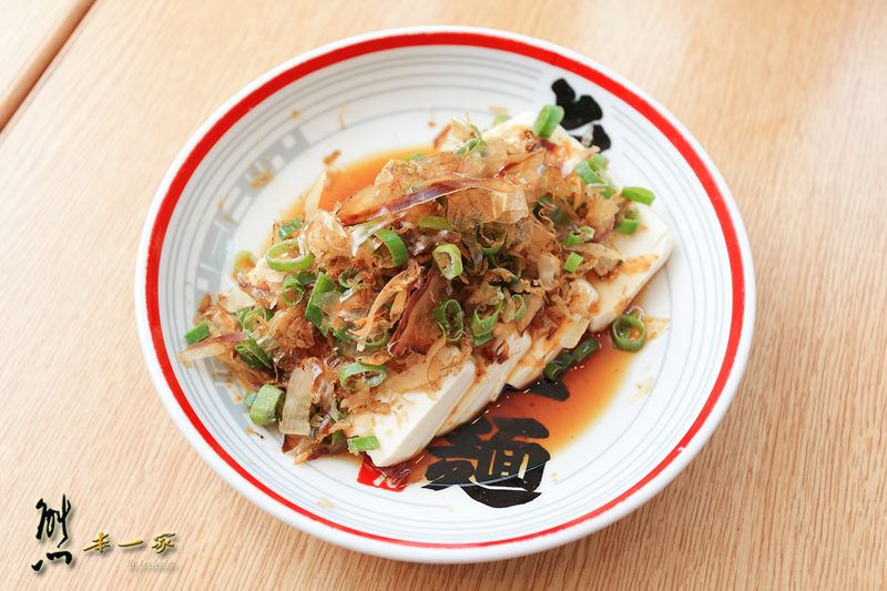 捷運忠孝敦化站排隊美食|屯京拉麵