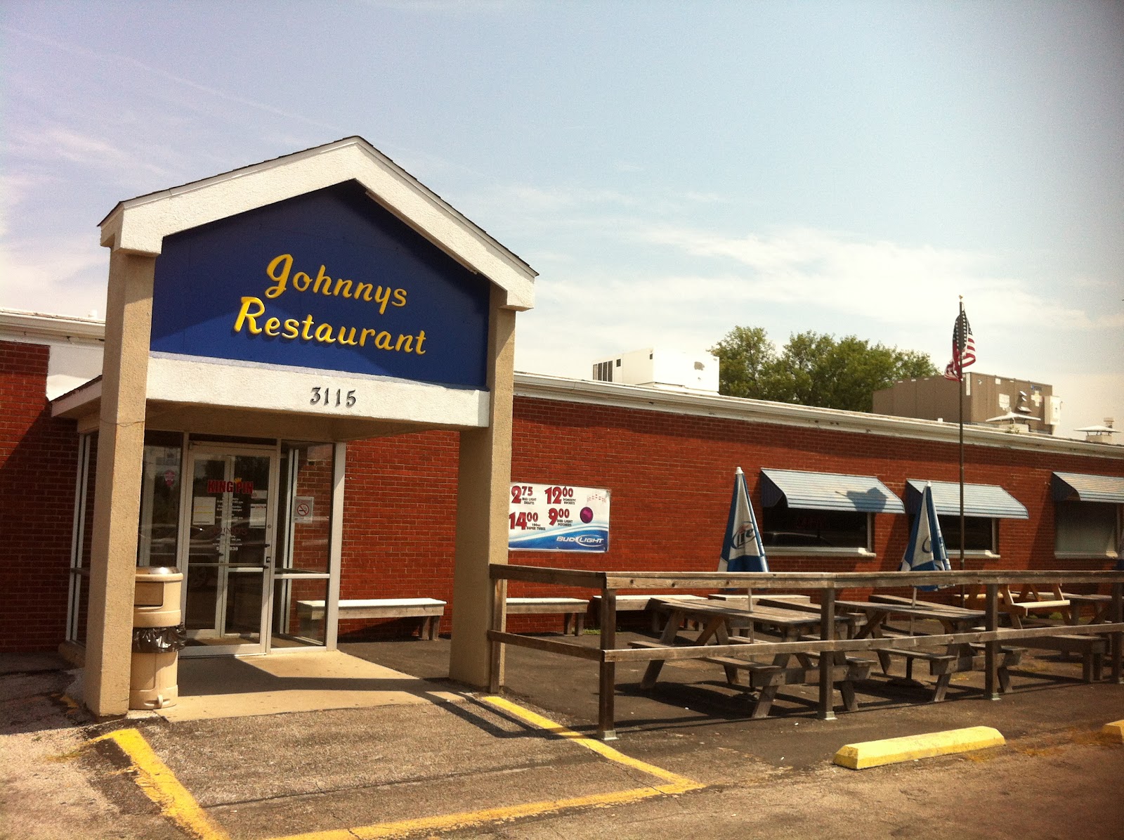Central, IL Culinary Delights: Johnny(')s Restaurant