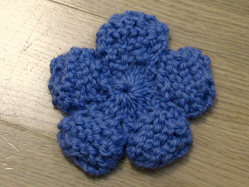 Cedar Hill Farm Company Knitted Flower Tutorial & Pattern
