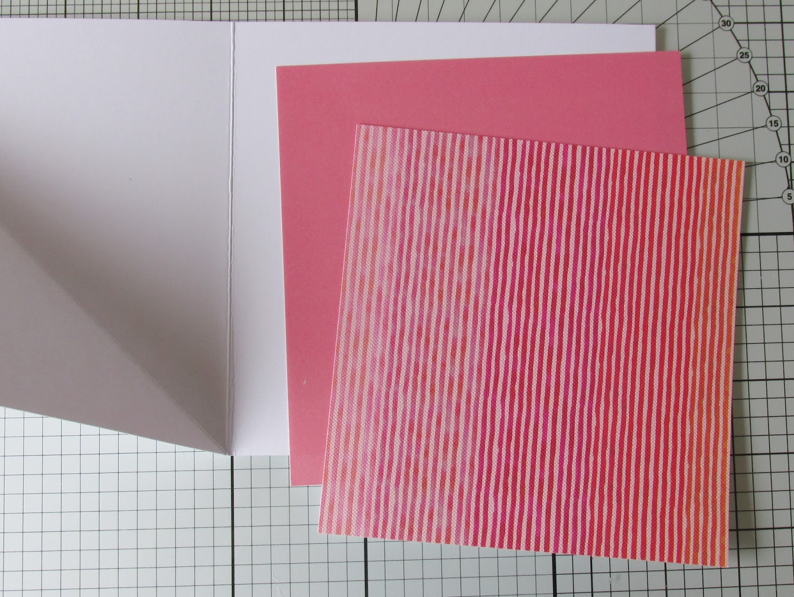 A Passion For Cards How to make a twisted easel card with Trimcraft's