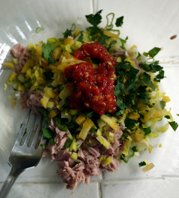 spicy tuna salad with cilantro and sambal oelek