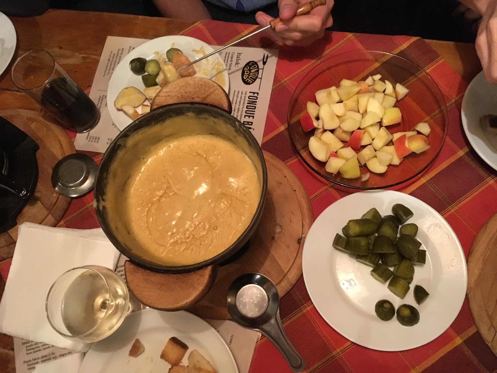 Fondue Bár Egy régi kedvenc nem az igazi már Budapest ízei