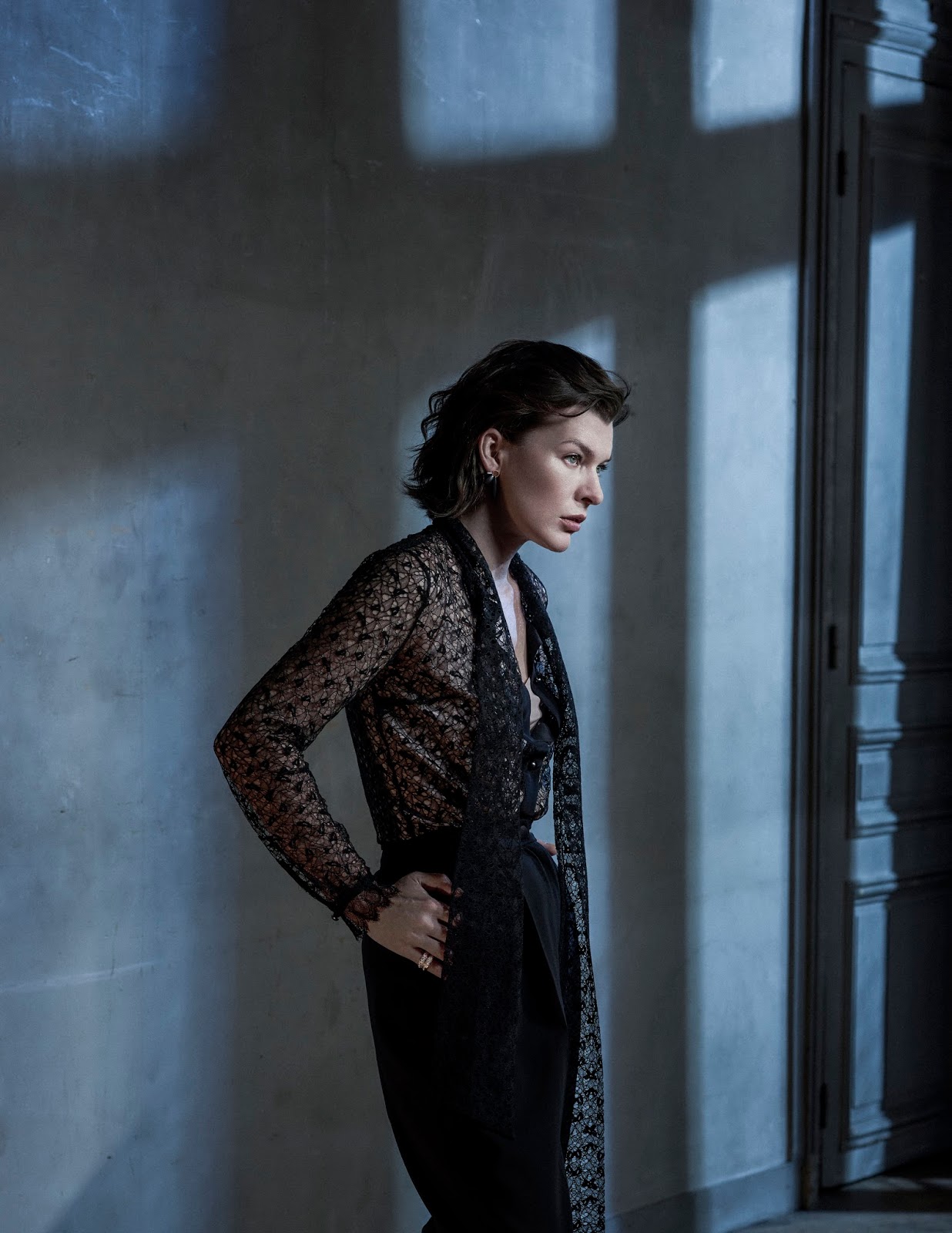 Get Milla Jovovich In Vogue Portugal December 2016 By Frederico Martins Desktop Wallpaper Get Wallpaper Milla Jovovich In Vogue Portugal December 2016 By Frederico Martins For Free