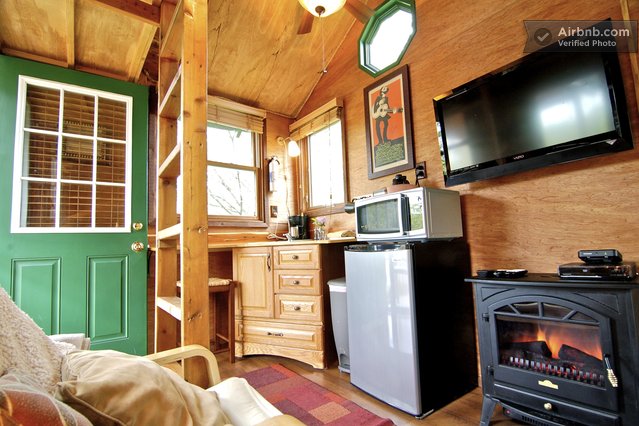 New Things: Sleep In A Treehouse