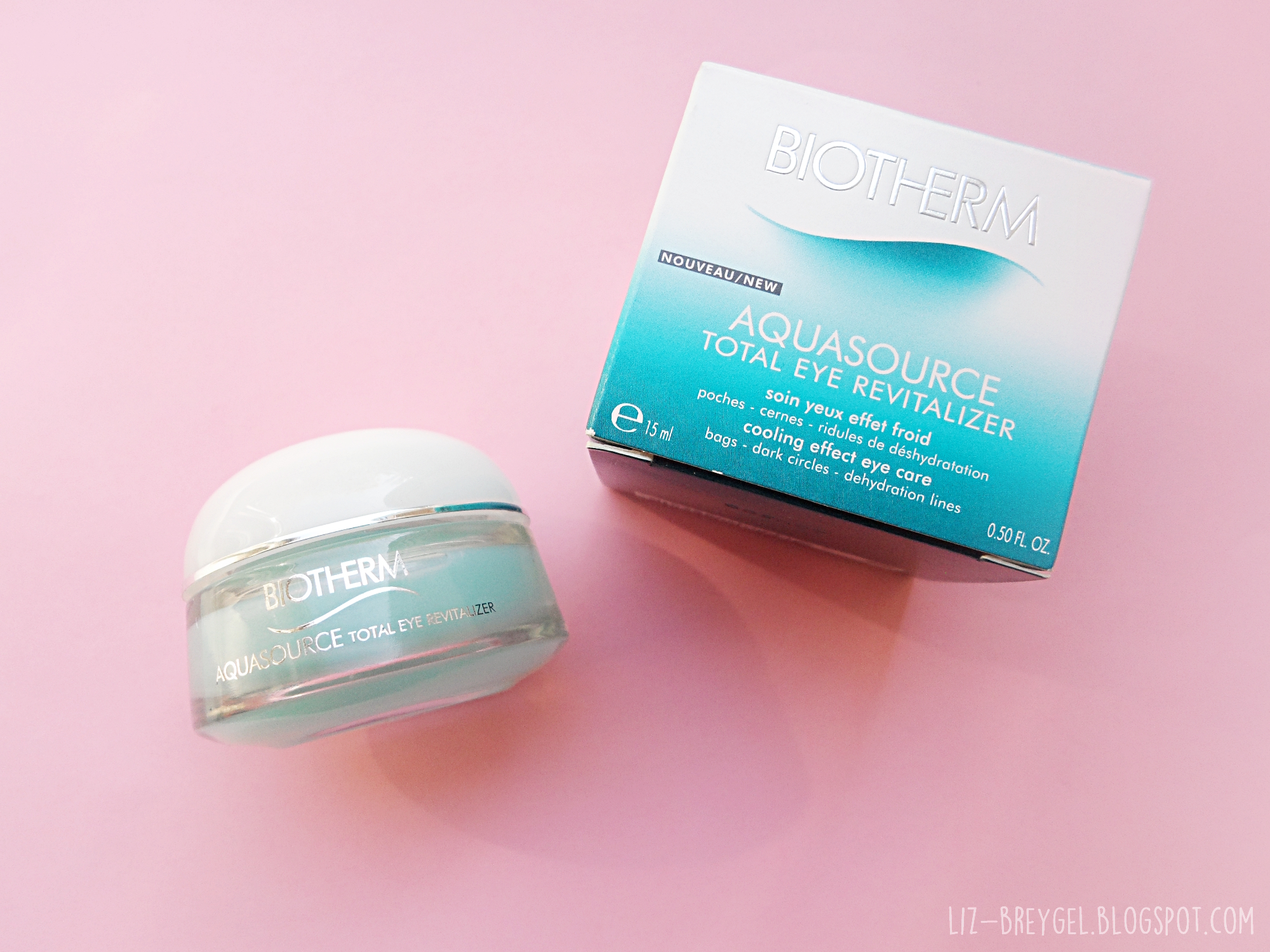 beauty review and pictures of an Aquasource Total Eye Revitalizer by Biotherm moisturizer by blogger