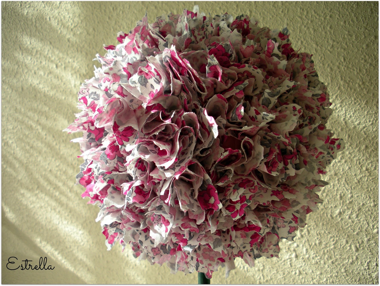 Ef Bf Bdrbol Decorado Con Lazos De Goma Eva Ef Bf Bdrbol Decorado Con Lazos De Goma Eva