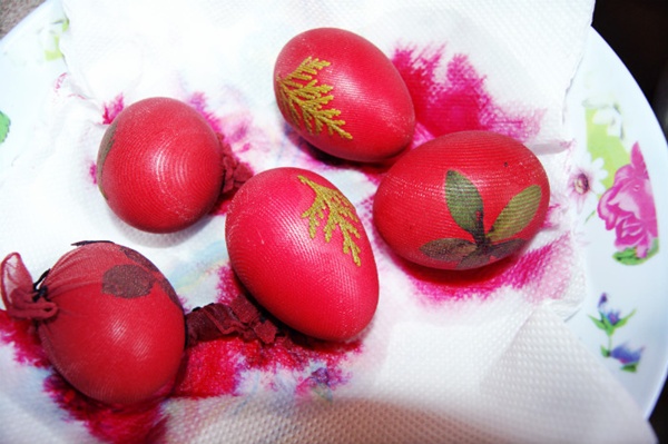 3 τρόποι για να βάψεις τα Πασχαλινά αυγά
