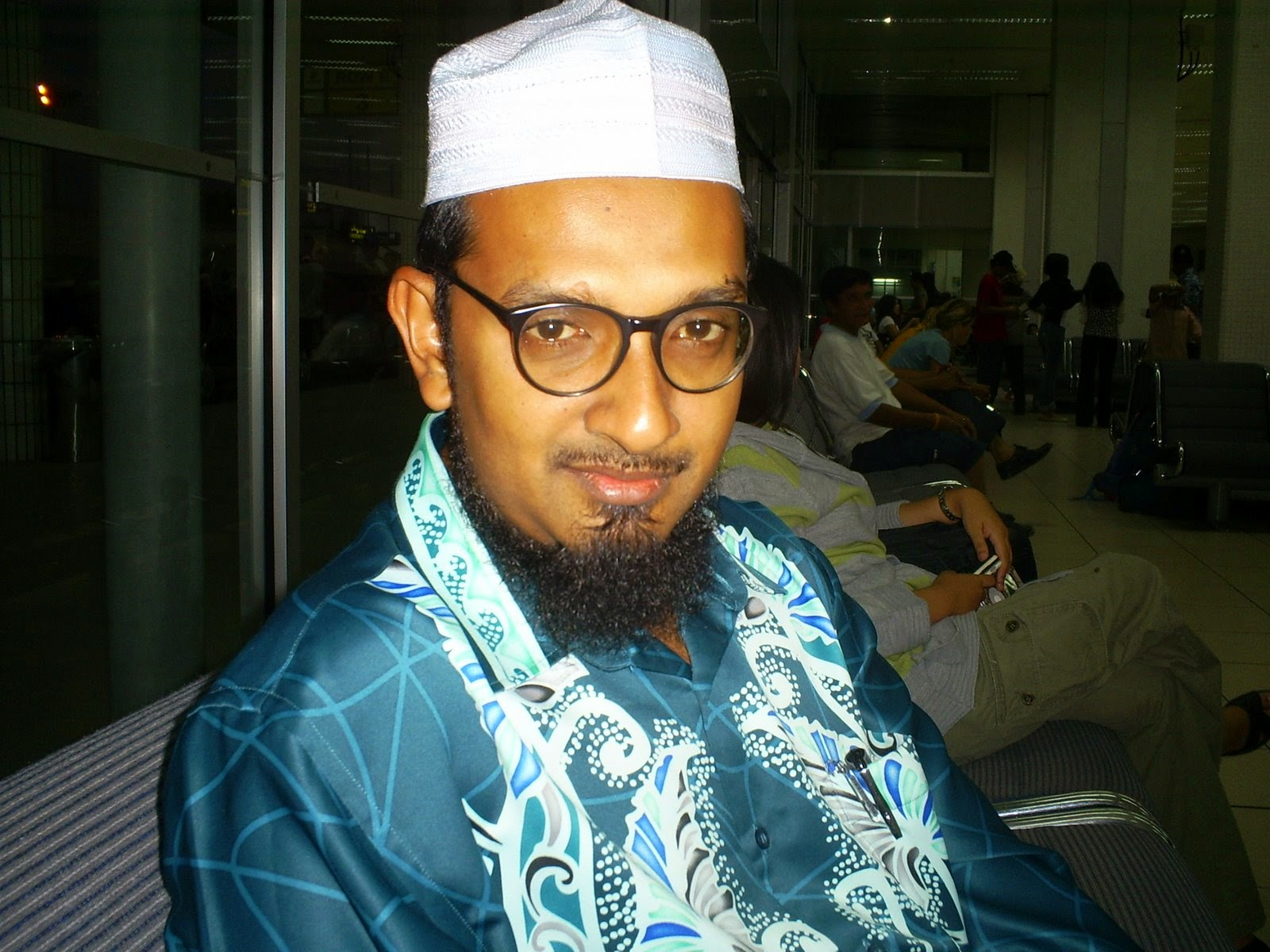 yafeeqa.blogspot.com: March 2015