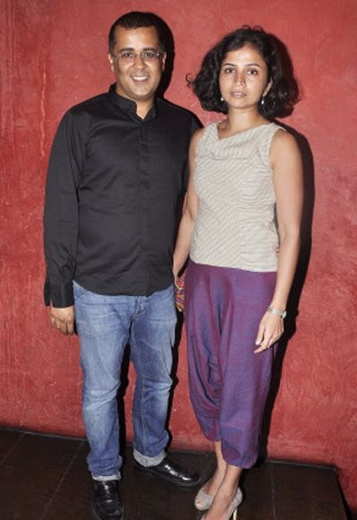 Author Chetan Bhagat Wife Anusha Bhagat Photos | Author Chetan Bhagat Family Photos | Author Chetan Bhagat Real-Life Photos