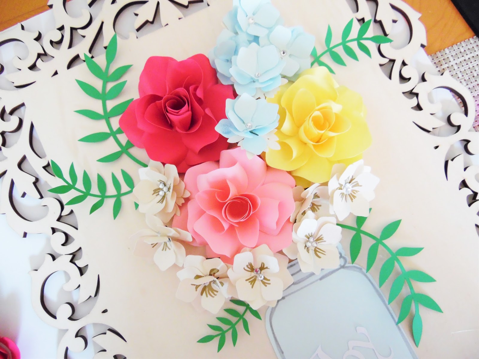 Mama's Gone Crafty: 3D Paper Flower Wall Art- Home Wall Decor
