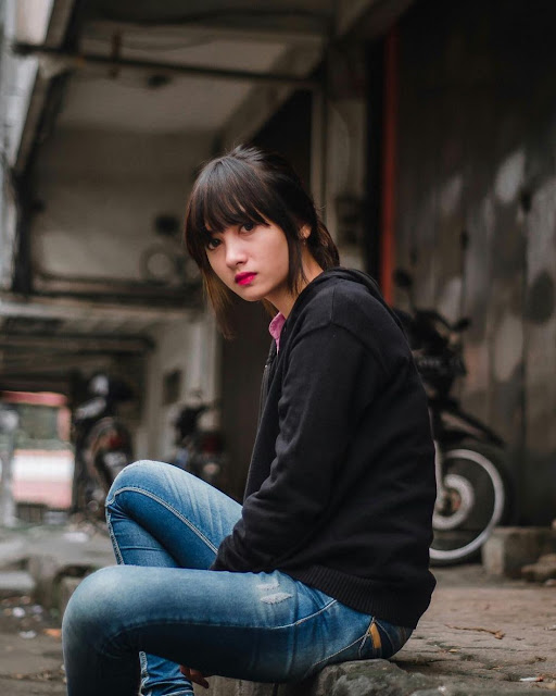 √ Siti Rohmah Kasir Cantik Indomaret - Indzign