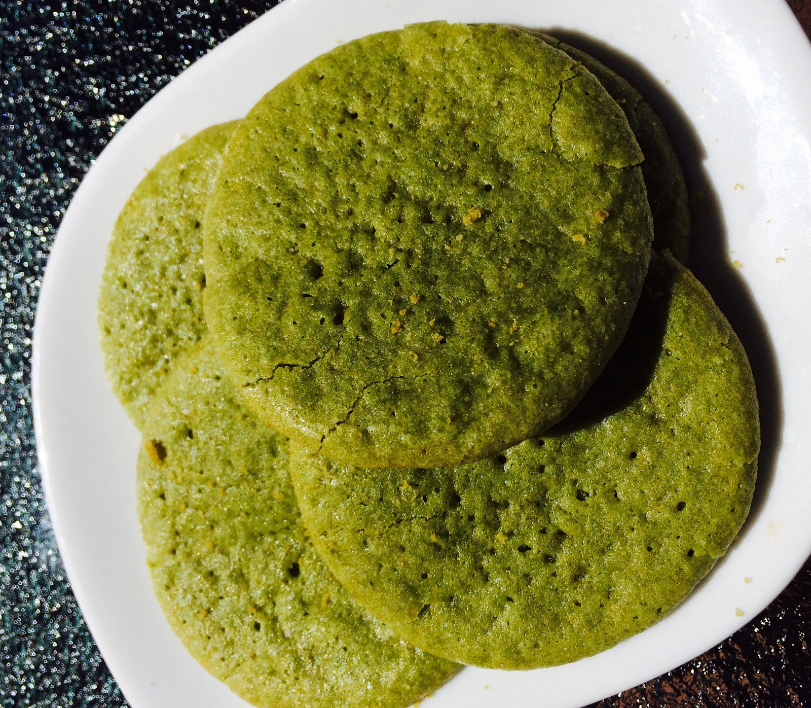 The Jersey Momma Easy Matcha Green Tea Cookies Recipe and Teapot Review