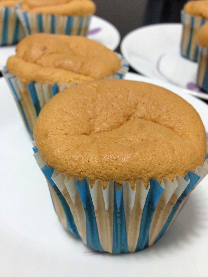 Chinese Sponge Cake In Paper by Sin Wei Baking's Corner