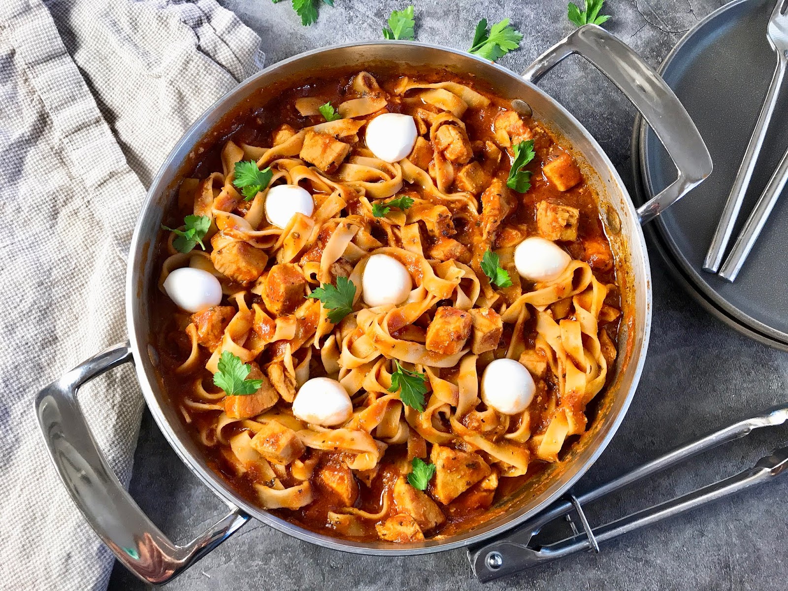 Pasta with Chunky Chicken Marinara Sauce