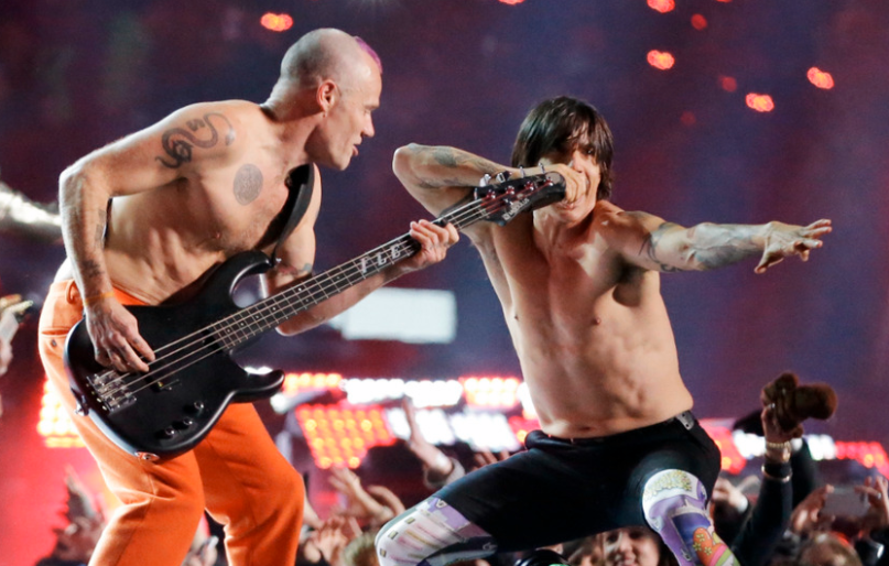 Nieto Ni Lo Otro, De Todo Un Poco Red Hot Chili Peppers cambia a Rick