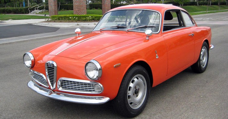 1965 Alfa Romeo Giulietta Sprint Will Instantly Make You a Cool Driver