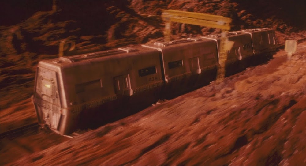 12+Mars+train+Total+Recall+1990+movie+im