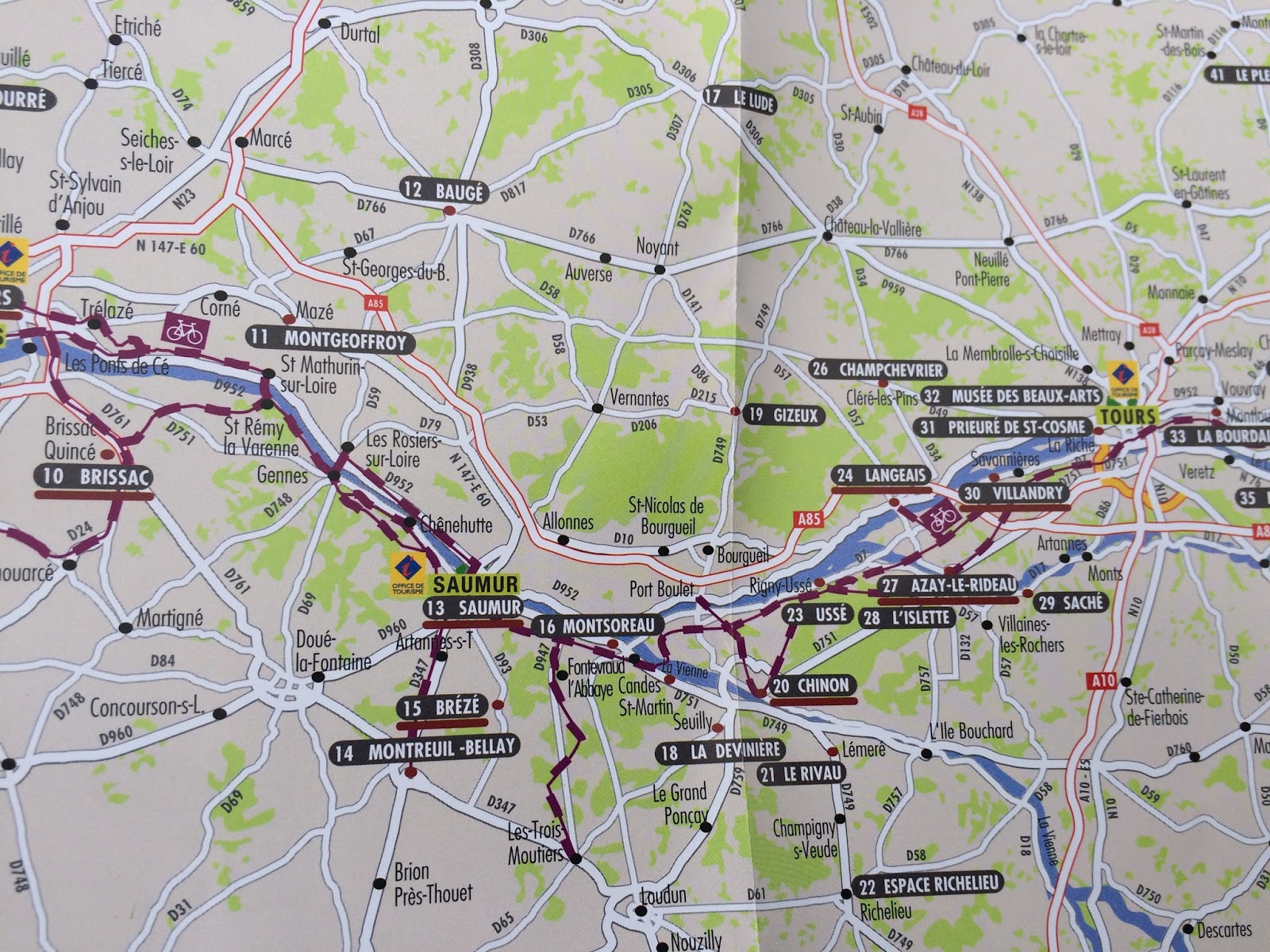 mapa rowerowa mapa trasy rowerowej nad Loarą