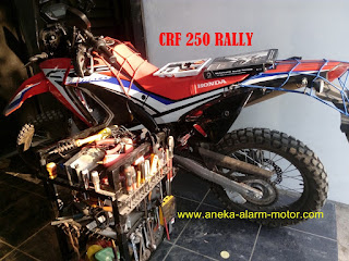 Cara pasang alarm motor Honda CRF 250 Rally Cara pasang alarm motor Honda CRF 250 Rally